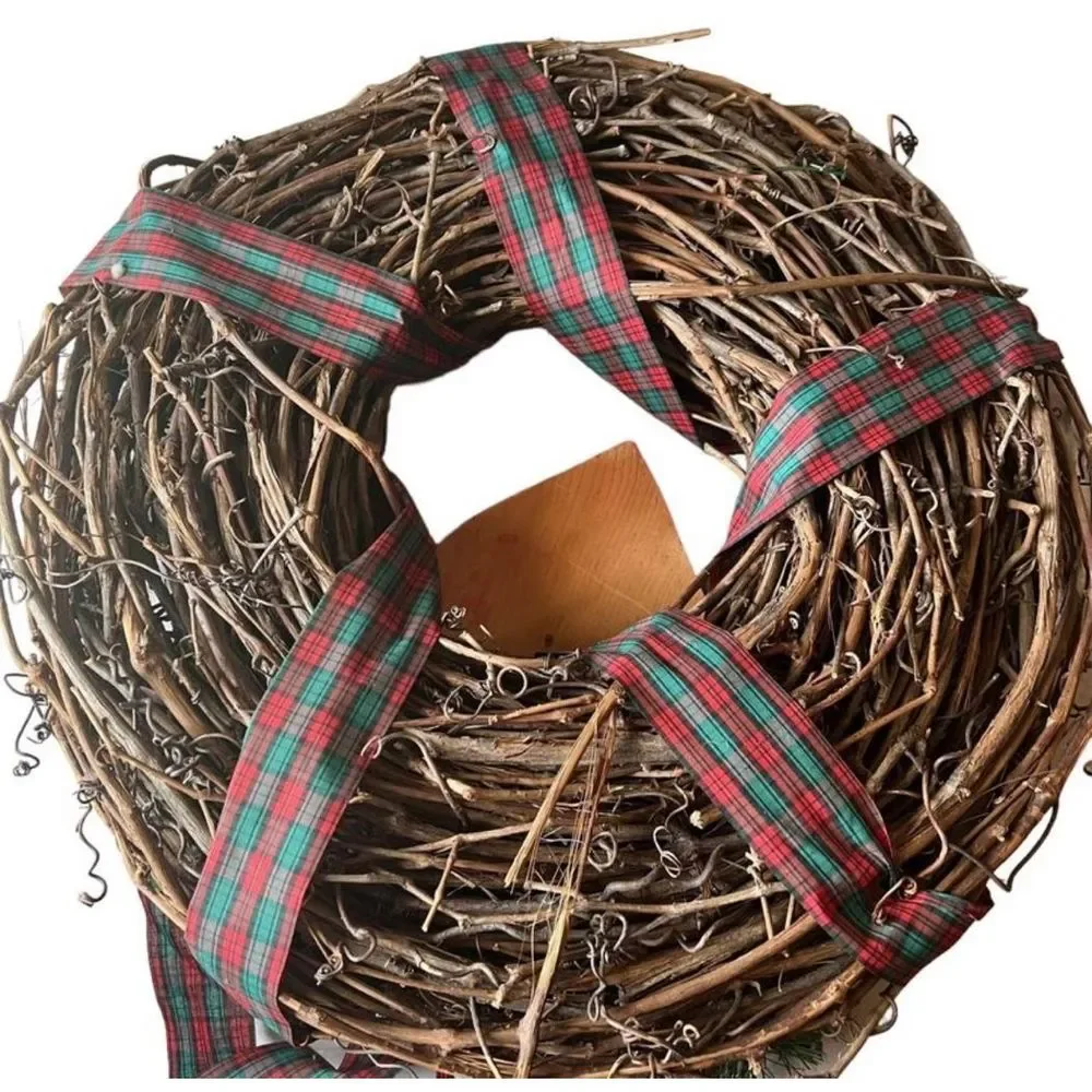 Christmas Holiday Twine Door Wreath Wall Decor Red Green Ribbon Samra Approx 19”